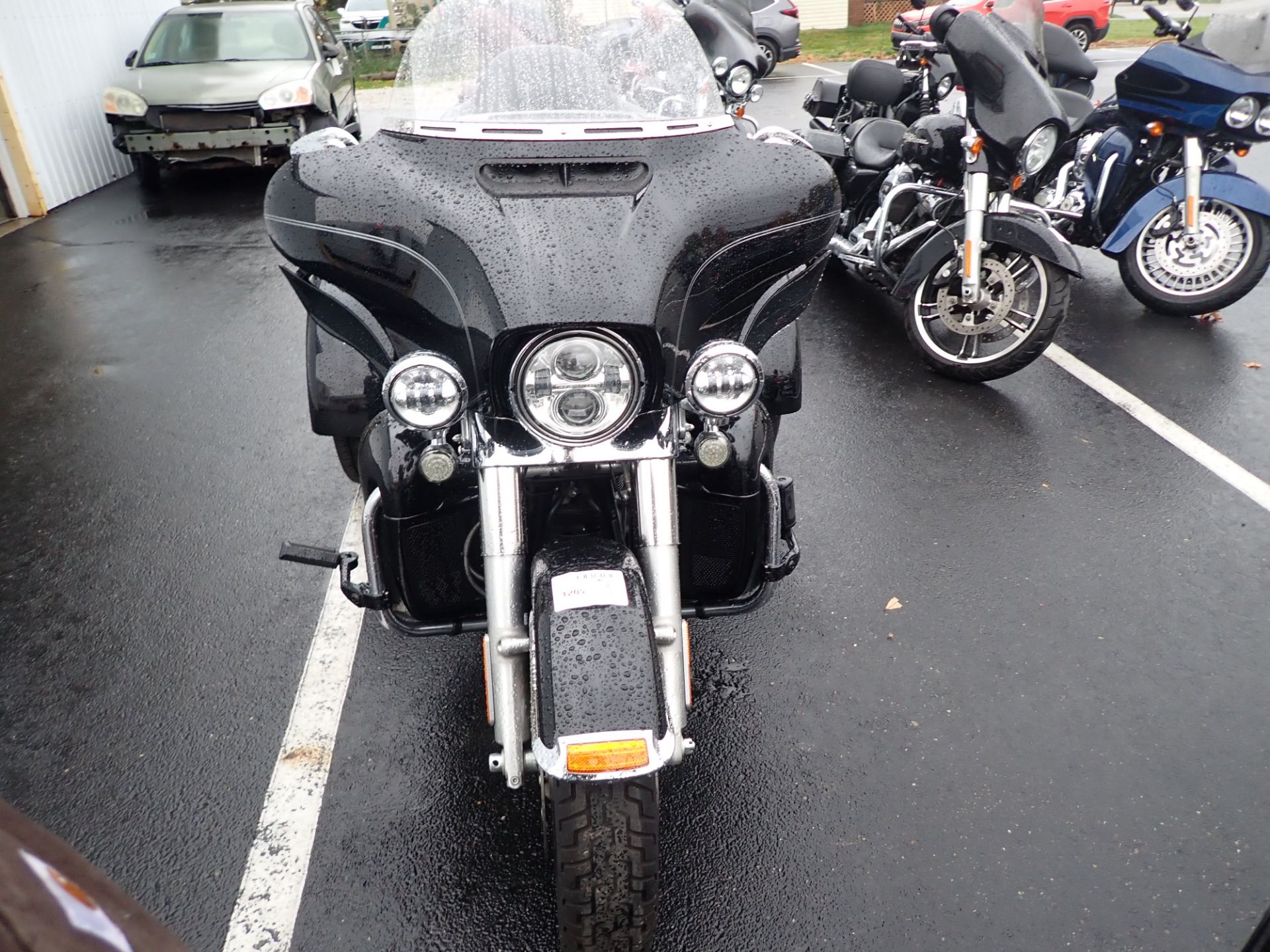 2016 Harley-Davidson Tri Glide® Ultra in Massillon, Ohio - Photo 2