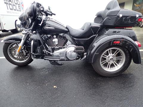 2016 Harley-Davidson Tri Glide® Ultra in Massillon, Ohio - Photo 3