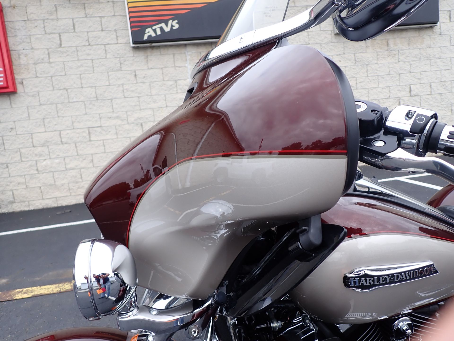 2018 Harley-Davidson Tri Glide® Ultra in Massillon, Ohio - Photo 11