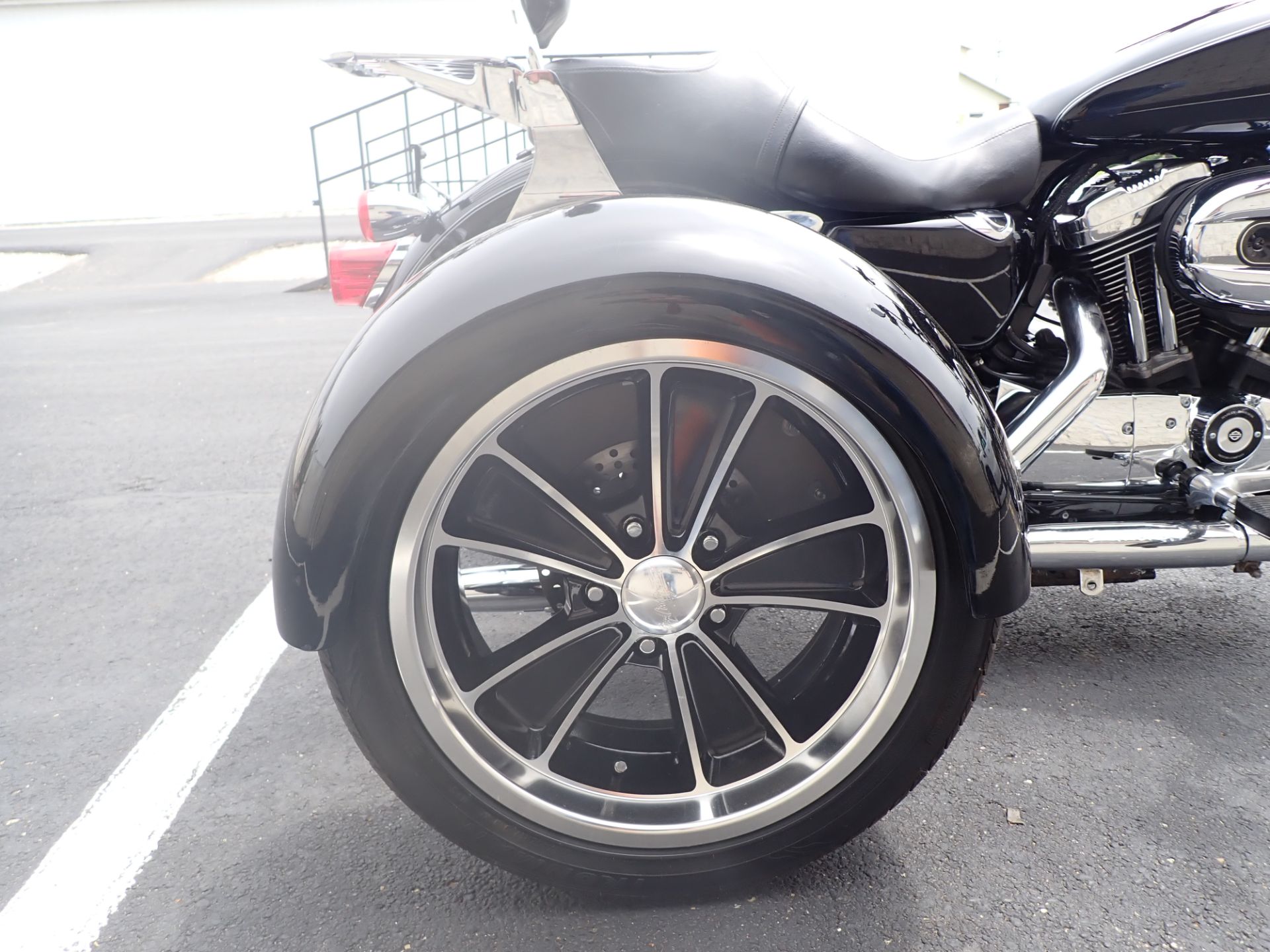 2014 Harley-Davidson SuperLow® 1200T in Massillon, Ohio - Photo 5