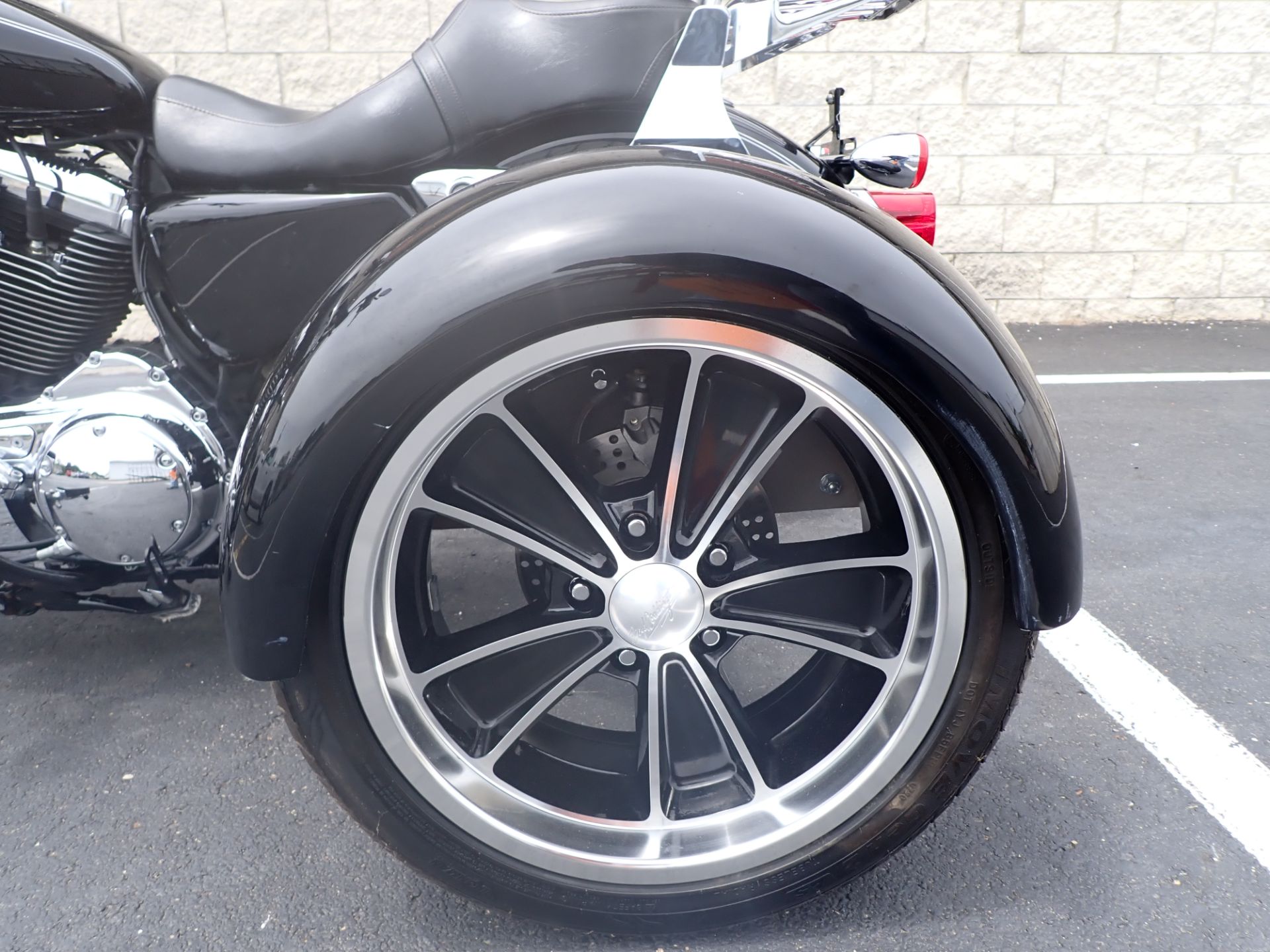 2014 Harley-Davidson SuperLow® 1200T in Massillon, Ohio - Photo 7