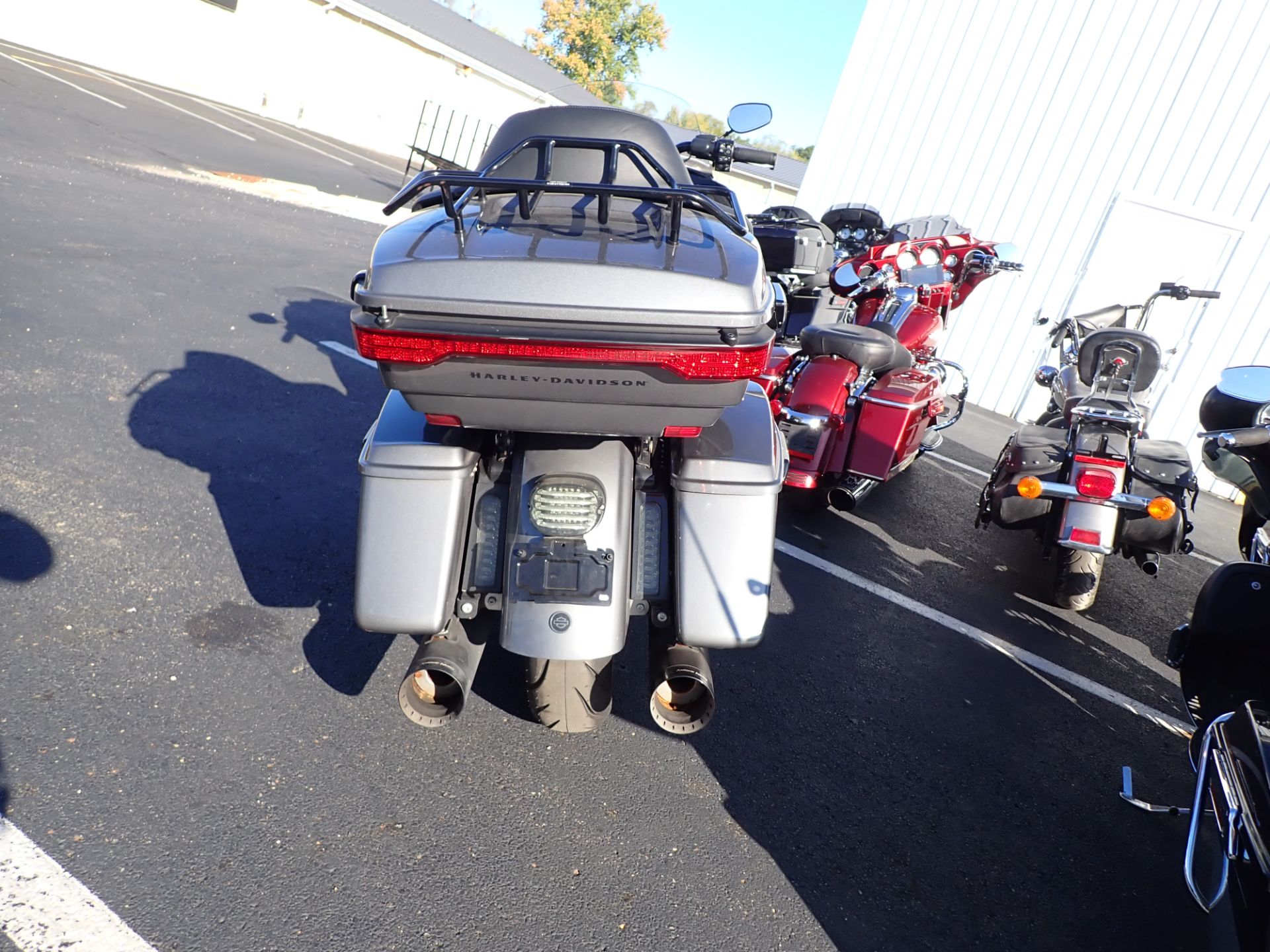 2021 Harley-Davidson Road Glide® Limited in Massillon, Ohio - Photo 2