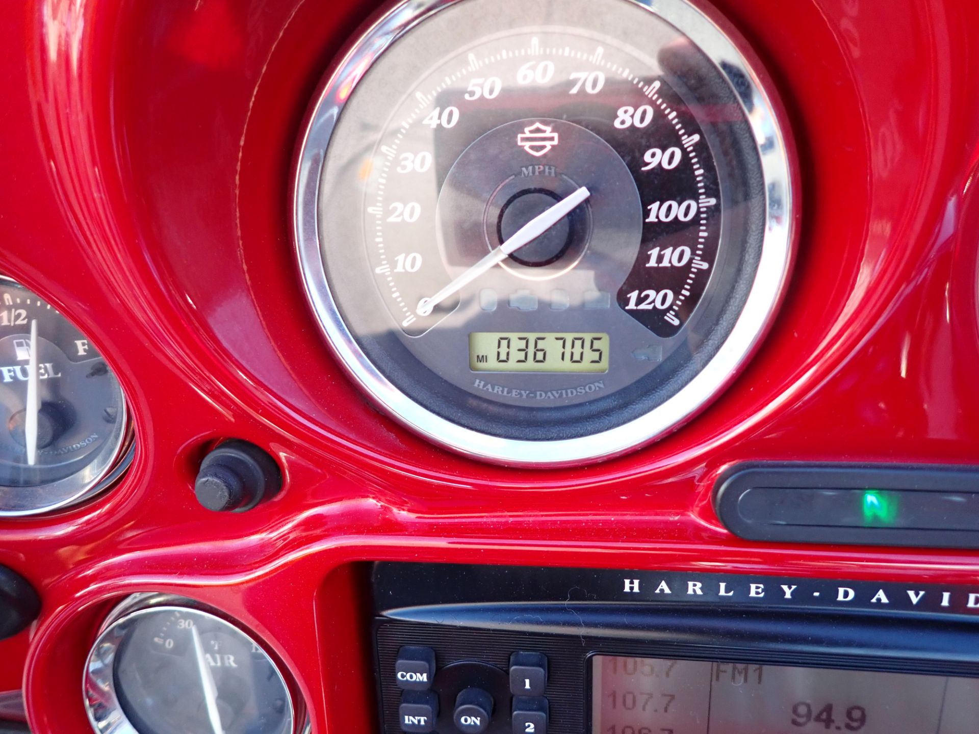2011 Harley-Davidson Electra Glide® Ultra Limited in Massillon, Ohio - Photo 9