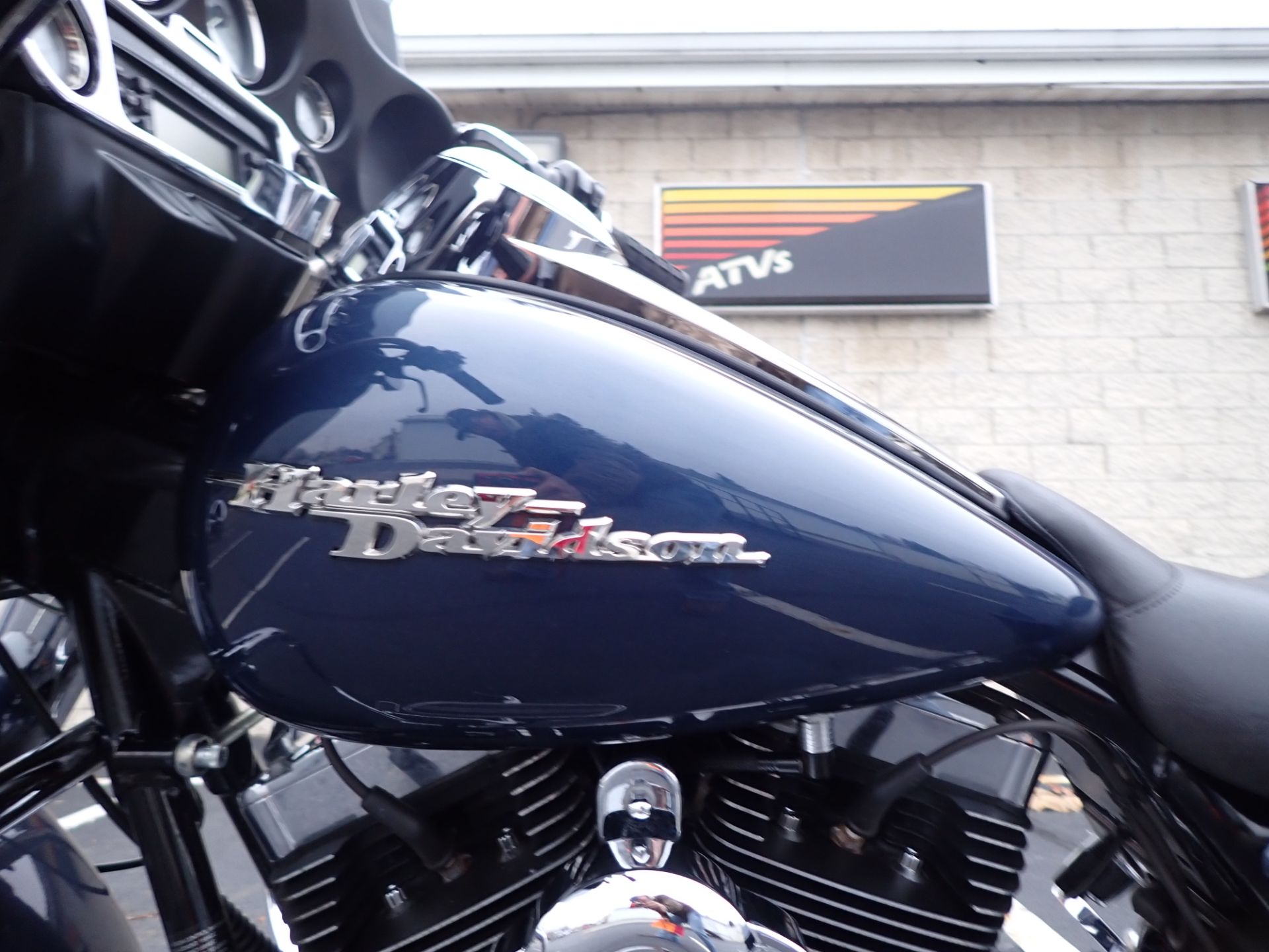 2009 Harley-Davidson Street Glide® in Massillon, Ohio - Photo 10