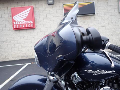 2009 Harley-Davidson Street Glide® in Massillon, Ohio - Photo 11
