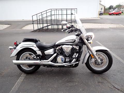 2015 Yamaha V Star 1300 in Massillon, Ohio
