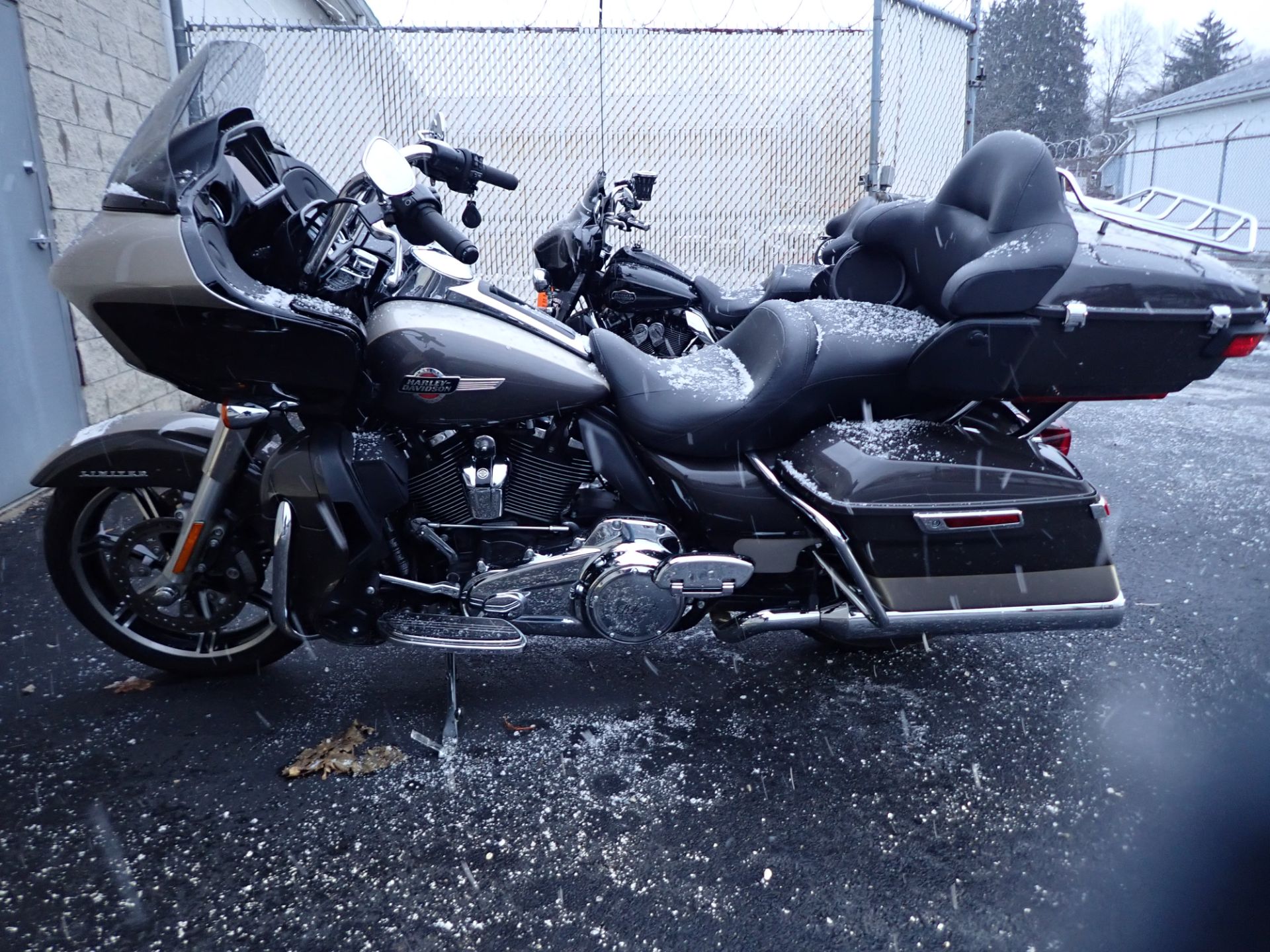 2023 Harley-Davidson Road Glide® Limited in Massillon, Ohio - Photo 3