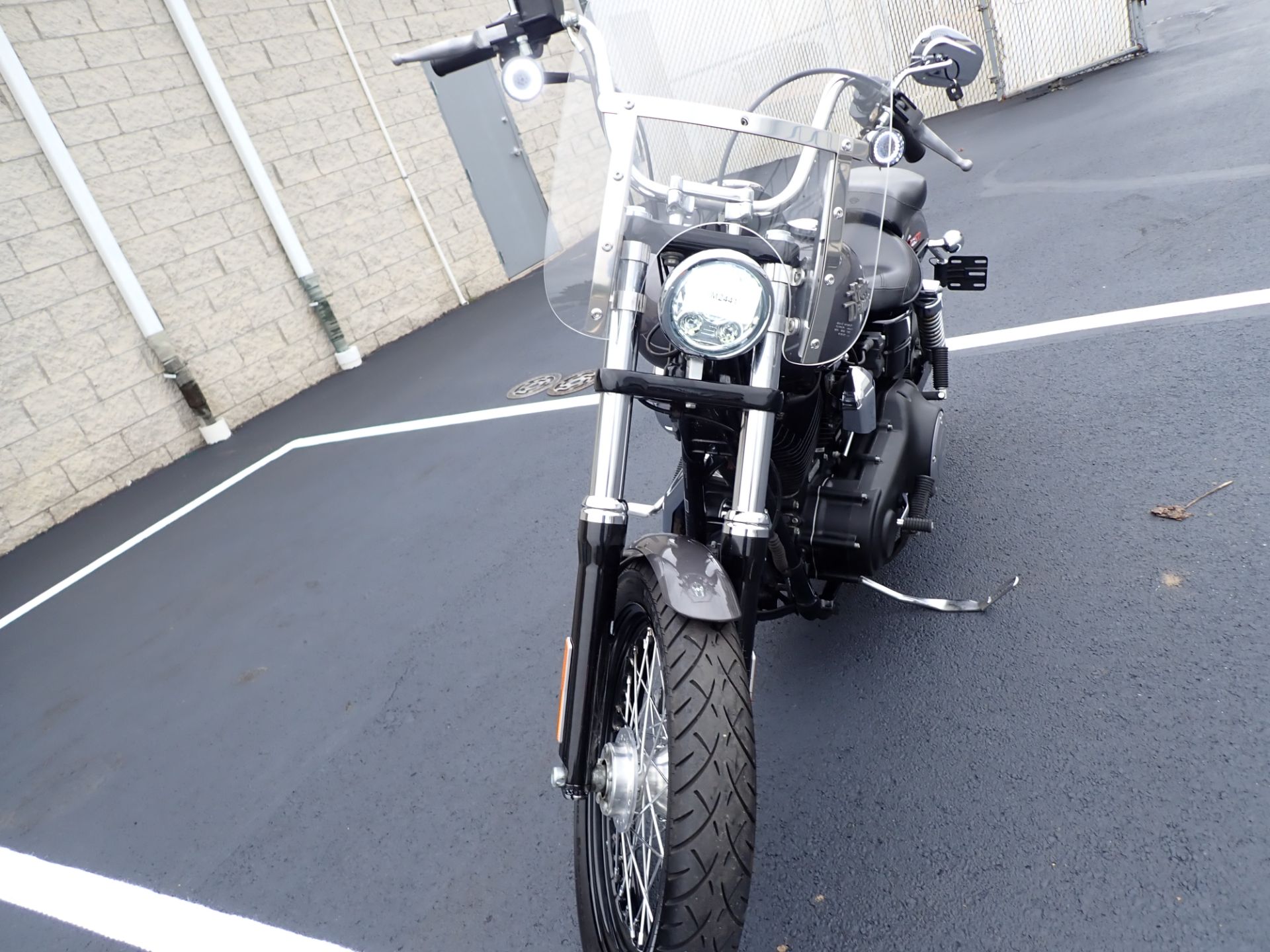2016 Harley-Davidson Street Bob® in Massillon, Ohio - Photo 6