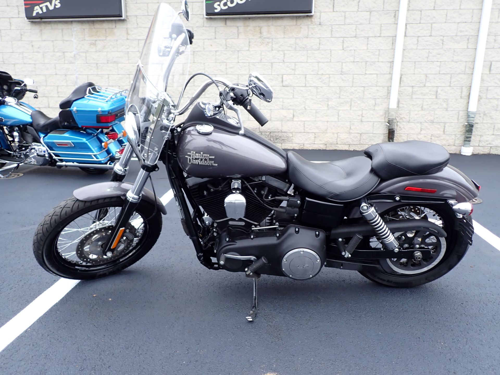 2016 Harley-Davidson Street Bob® in Massillon, Ohio - Photo 12