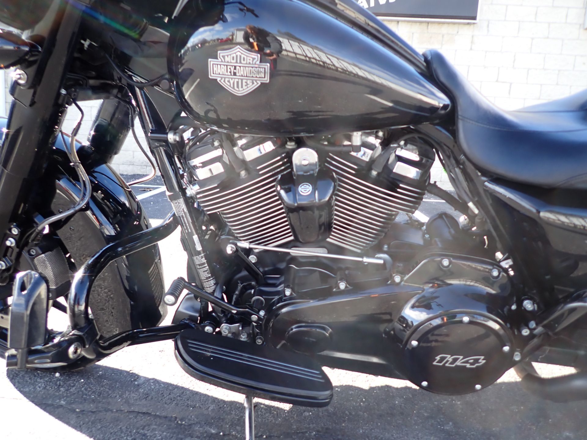 2023 Harley-Davidson Street Glide® Special in Massillon, Ohio - Photo 18