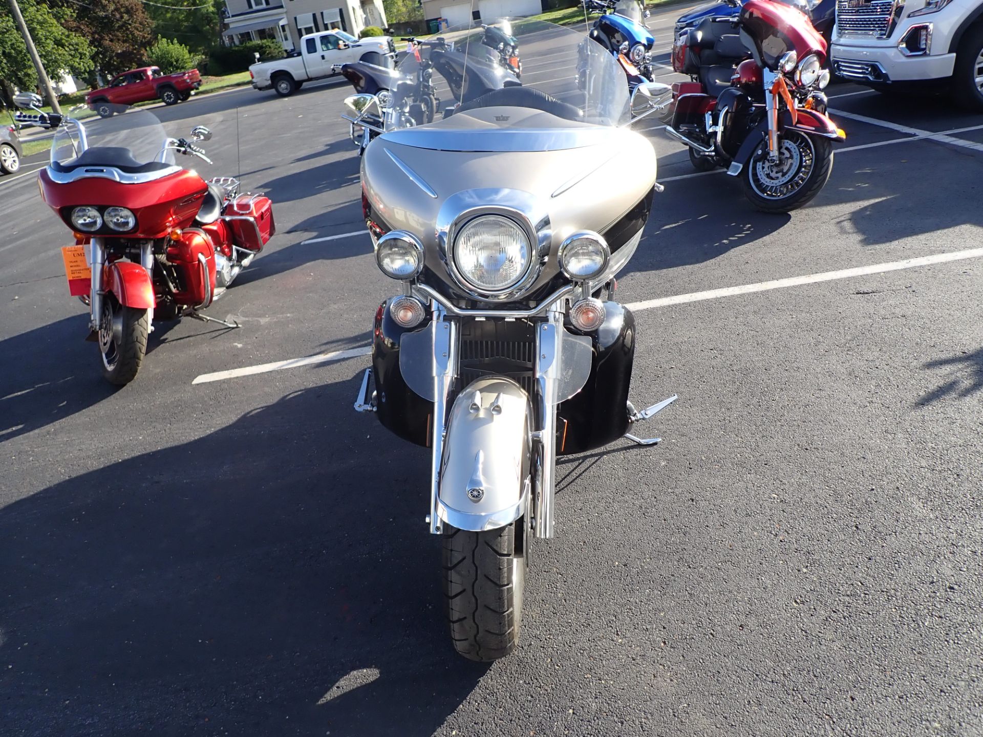 2009 Yamaha Royal Star Venture S in Massillon, Ohio - Photo 4