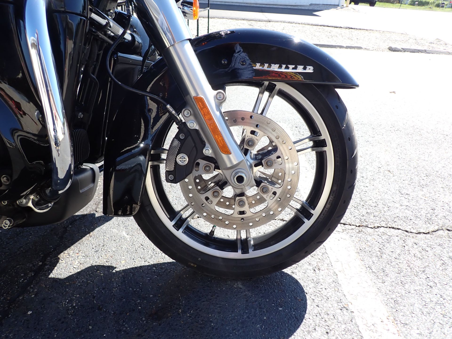 2020 Harley-Davidson Ultra Limited in Massillon, Ohio - Photo 2