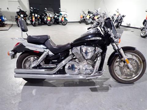 2006 Honda VTX™1300C in Massillon, Ohio
