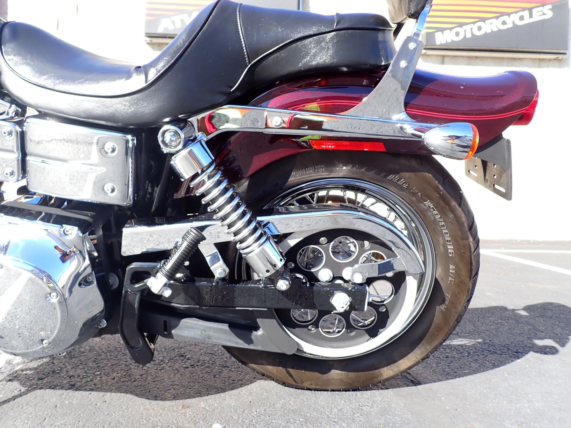 2005 Harley-Davidson FXDWG/FXDWGI Dyna Wide Glide® in Massillon, Ohio - Photo 8