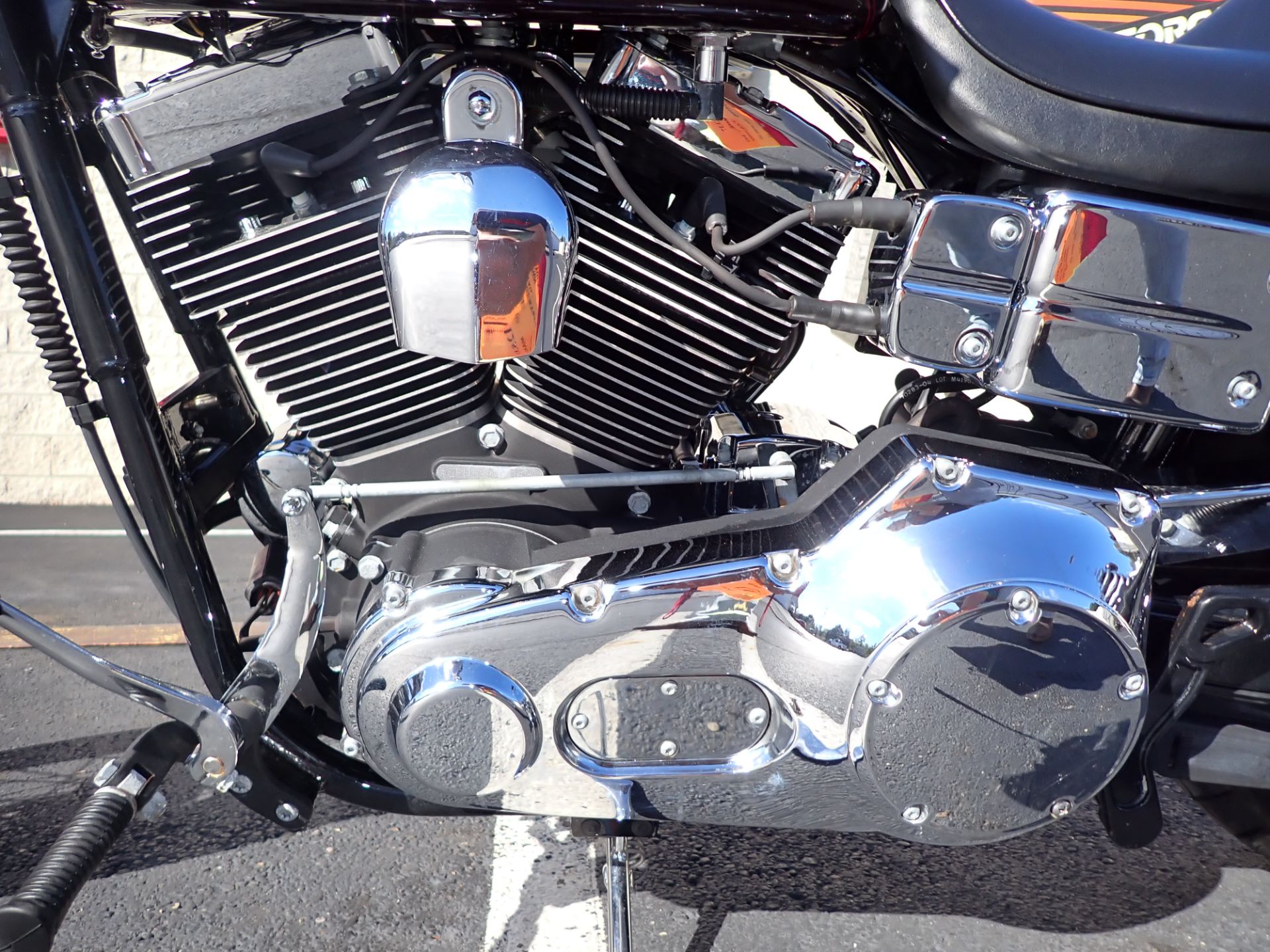 2005 Harley-Davidson FXDWG/FXDWGI Dyna Wide Glide® in Massillon, Ohio - Photo 9
