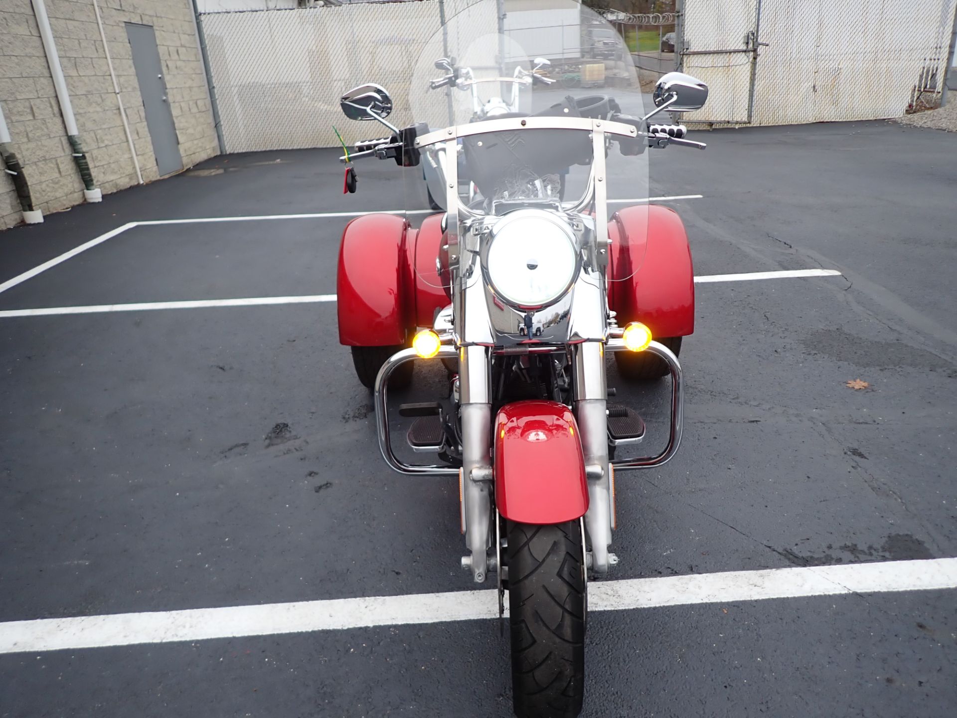 2018 Harley-Davidson Freewheeler® in Massillon, Ohio - Photo 7