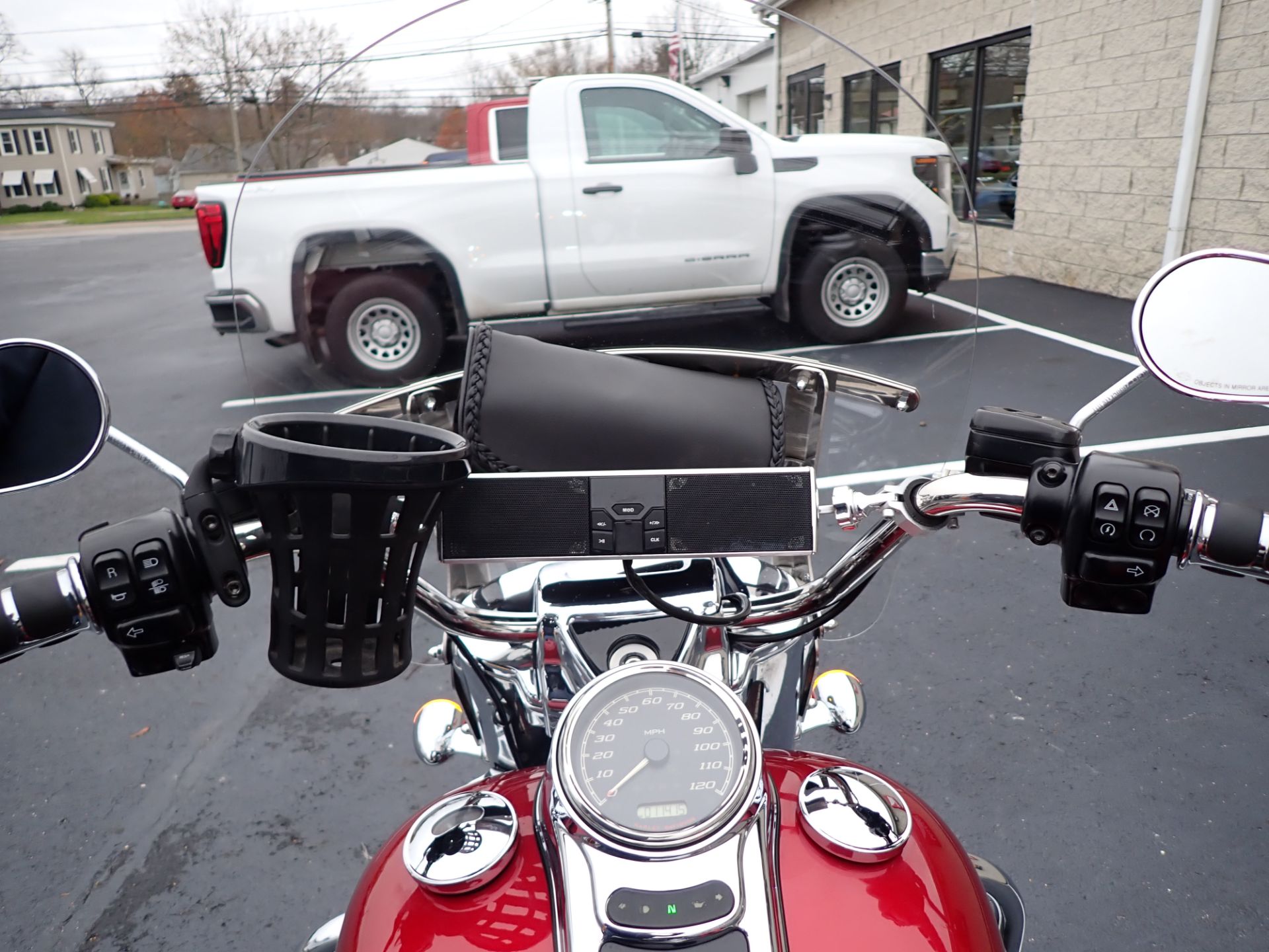 2018 Harley-Davidson Freewheeler® in Massillon, Ohio - Photo 10