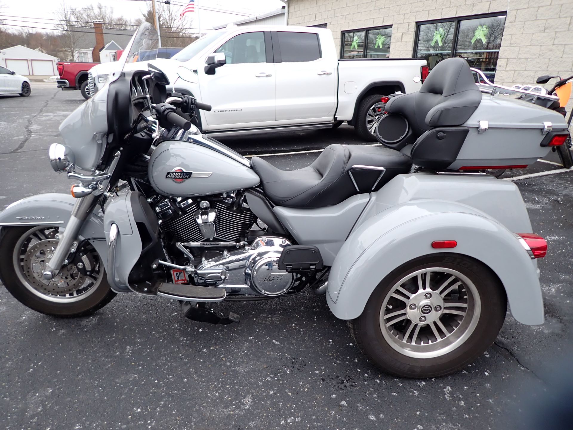 2024 Harley-Davidson Tri Glide® Ultra in Massillon, Ohio - Photo 3