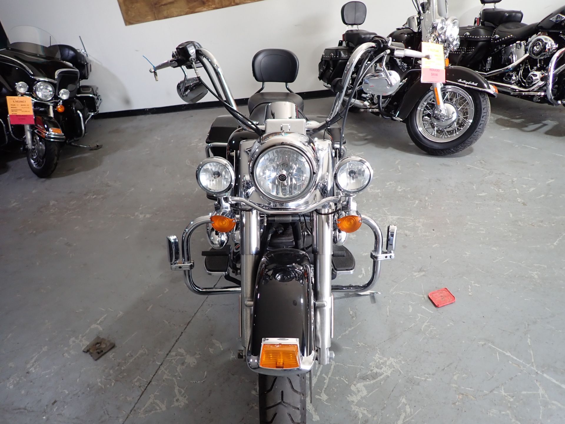 2010 Harley-Davidson Road King® in Massillon, Ohio - Photo 4