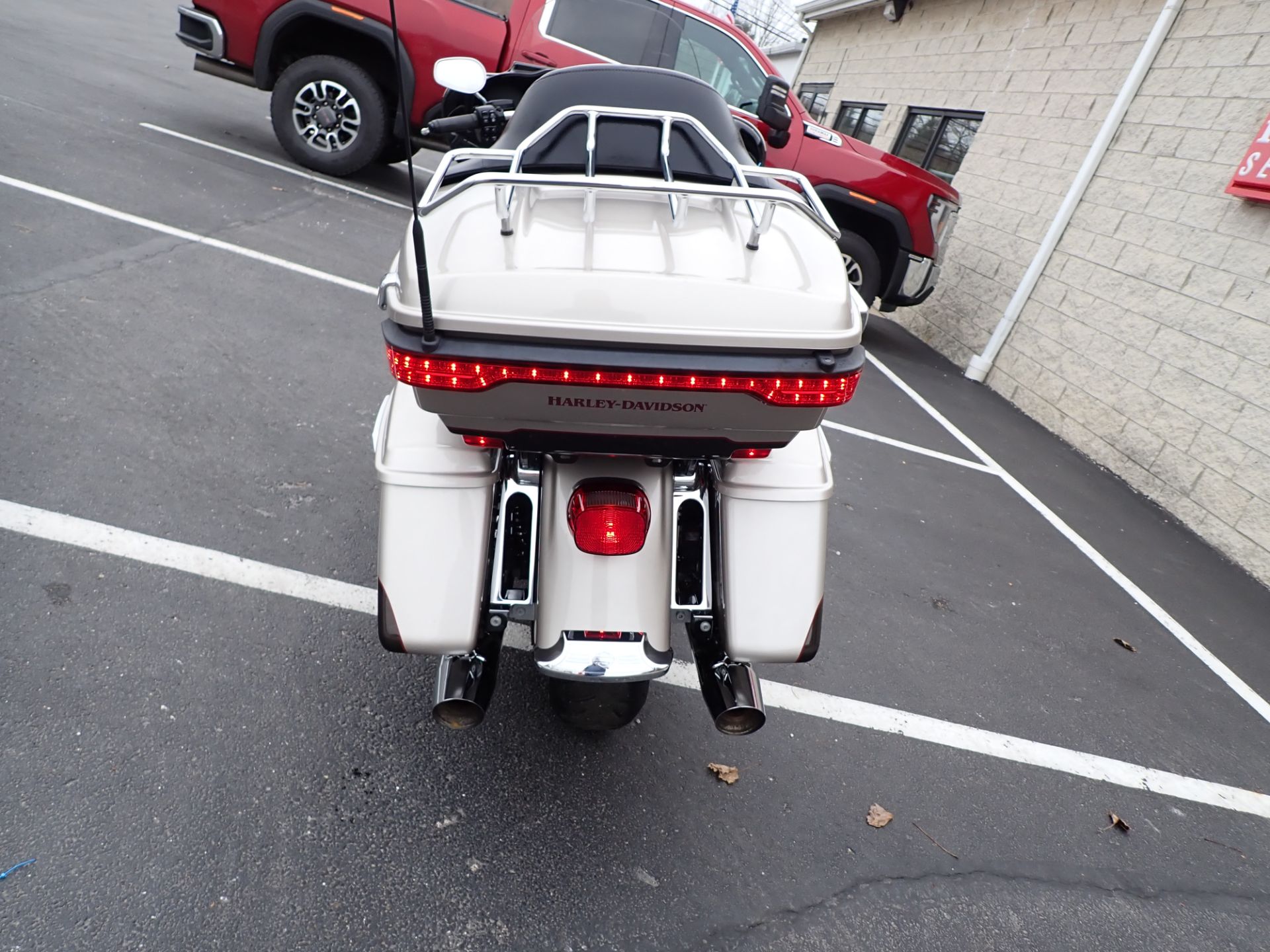 2018 Harley-Davidson Ultra Limited in Massillon, Ohio - Photo 25