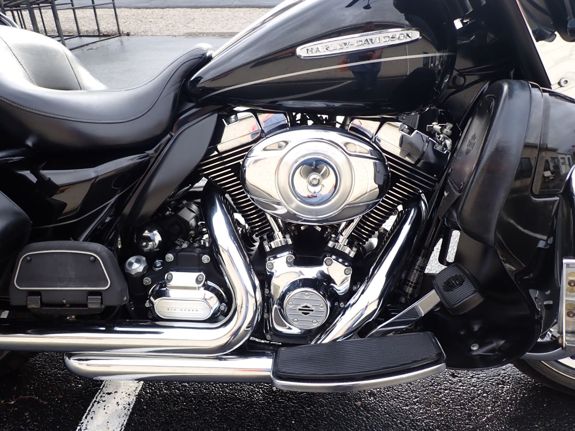 2011 Harley-Davidson Electra Glide® Ultra Limited in Massillon, Ohio - Photo 6