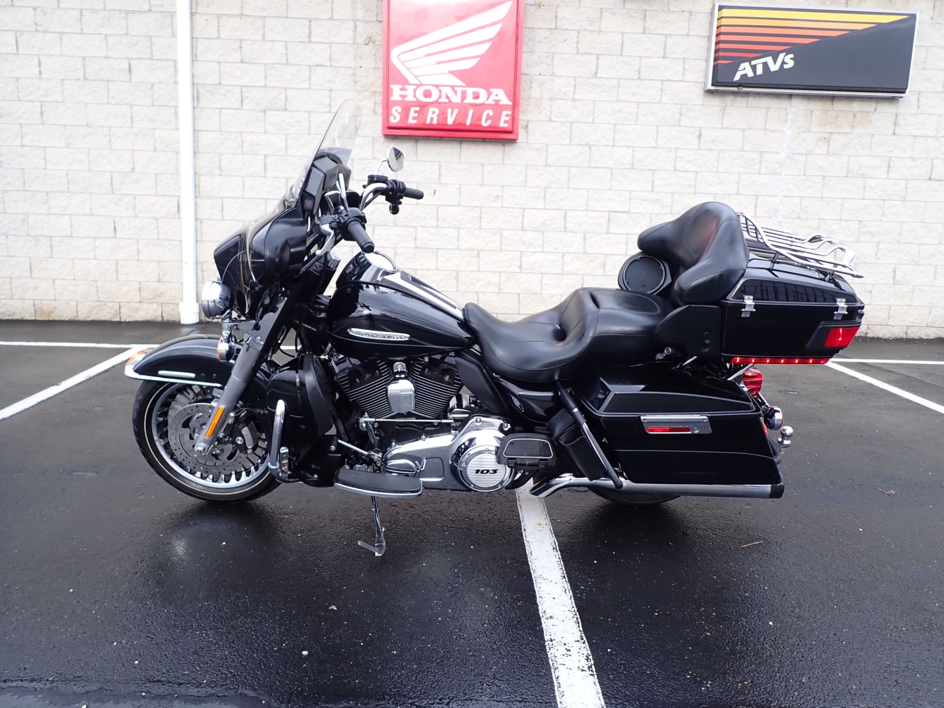 2011 Harley-Davidson Electra Glide® Ultra Limited in Massillon, Ohio - Photo 16