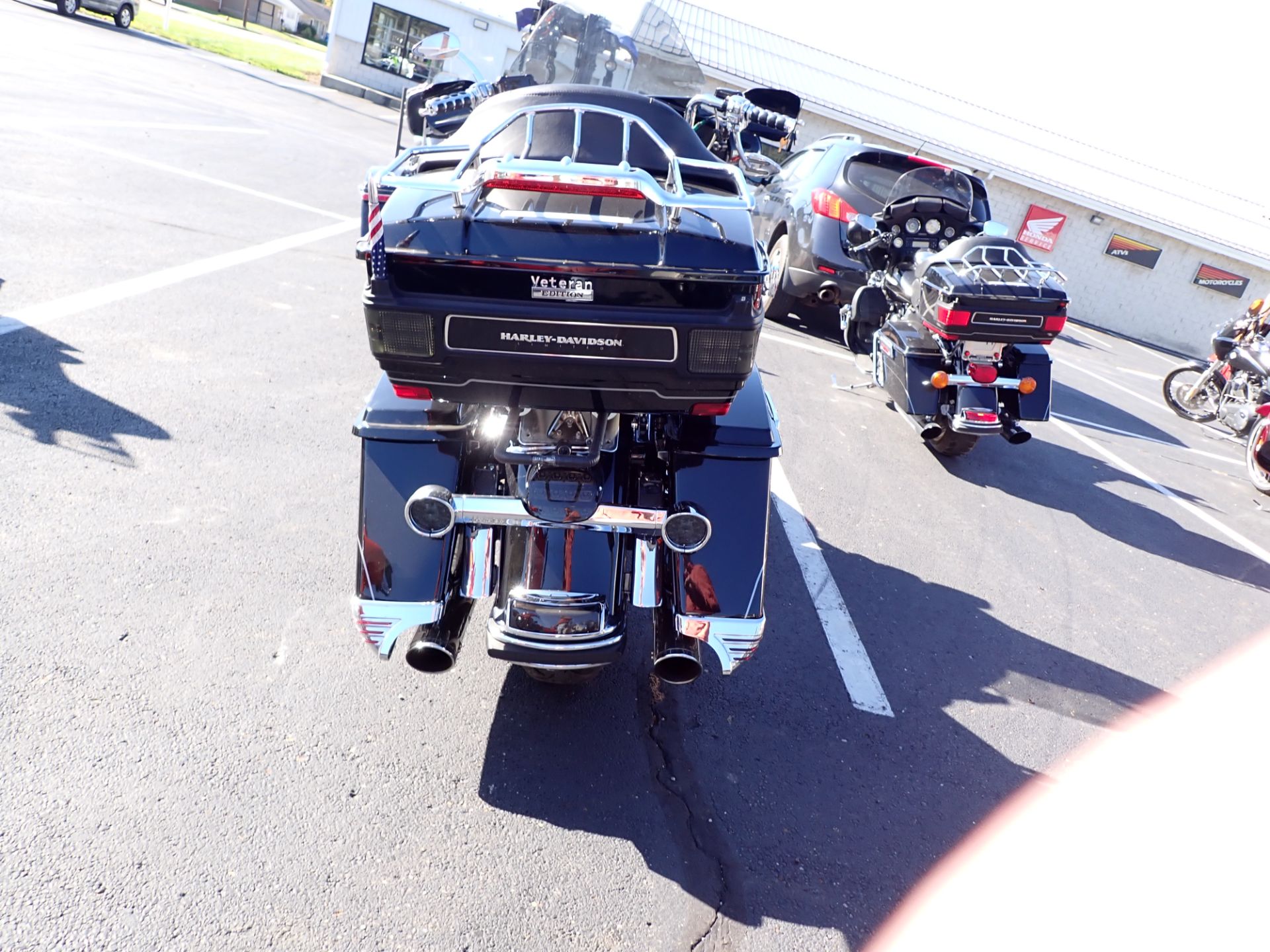 2011 Harley-Davidson Electra Glide® Ultra Limited in Massillon, Ohio - Photo 2