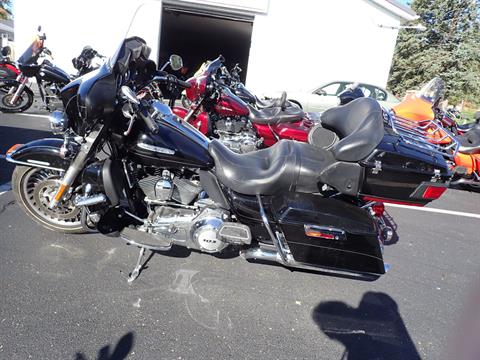 2011 Harley-Davidson Electra Glide® Ultra Limited in Massillon, Ohio - Photo 3