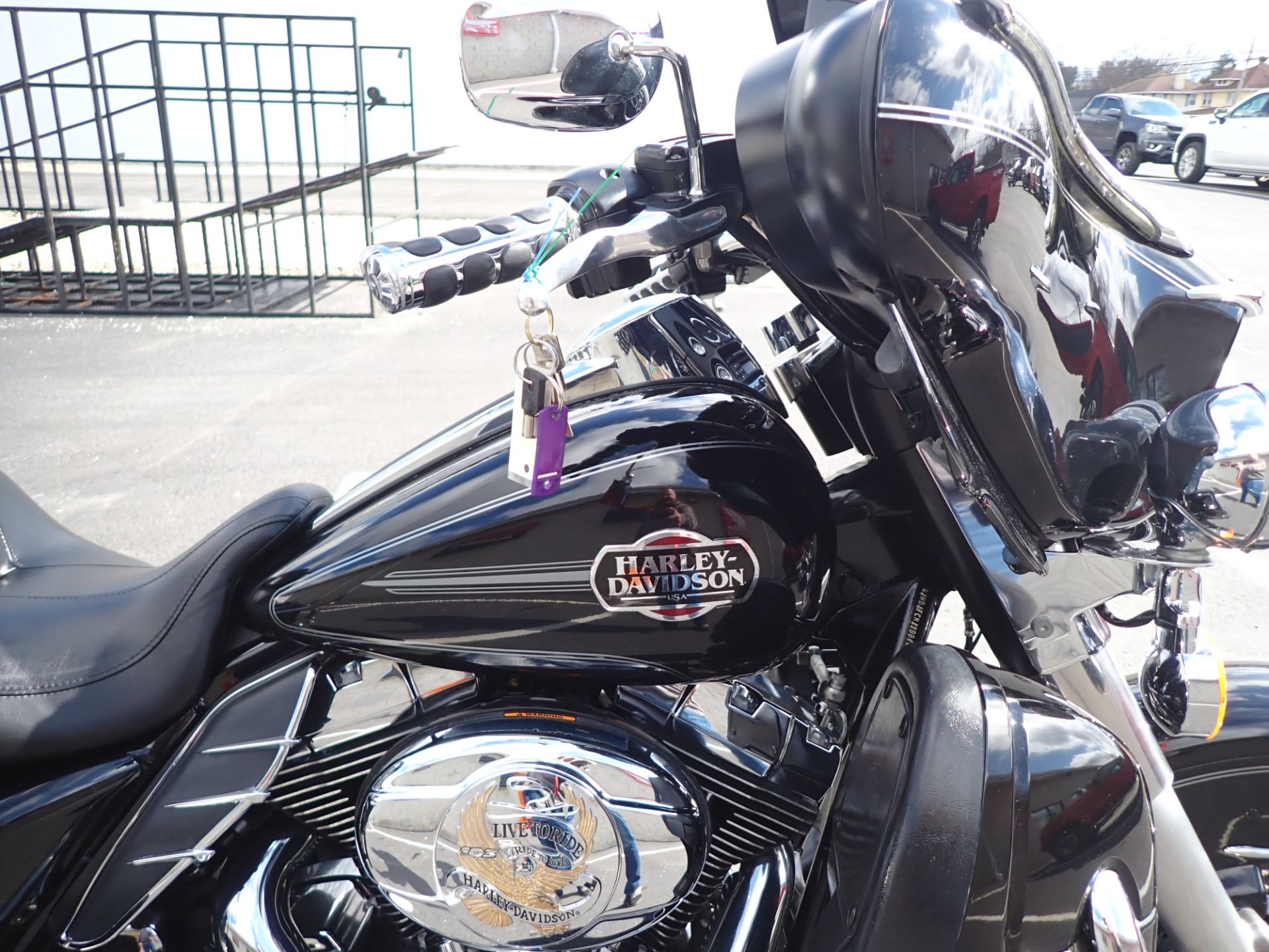 2013 Harley-Davidson Ultra Classic® Electra Glide® in Massillon, Ohio - Photo 4