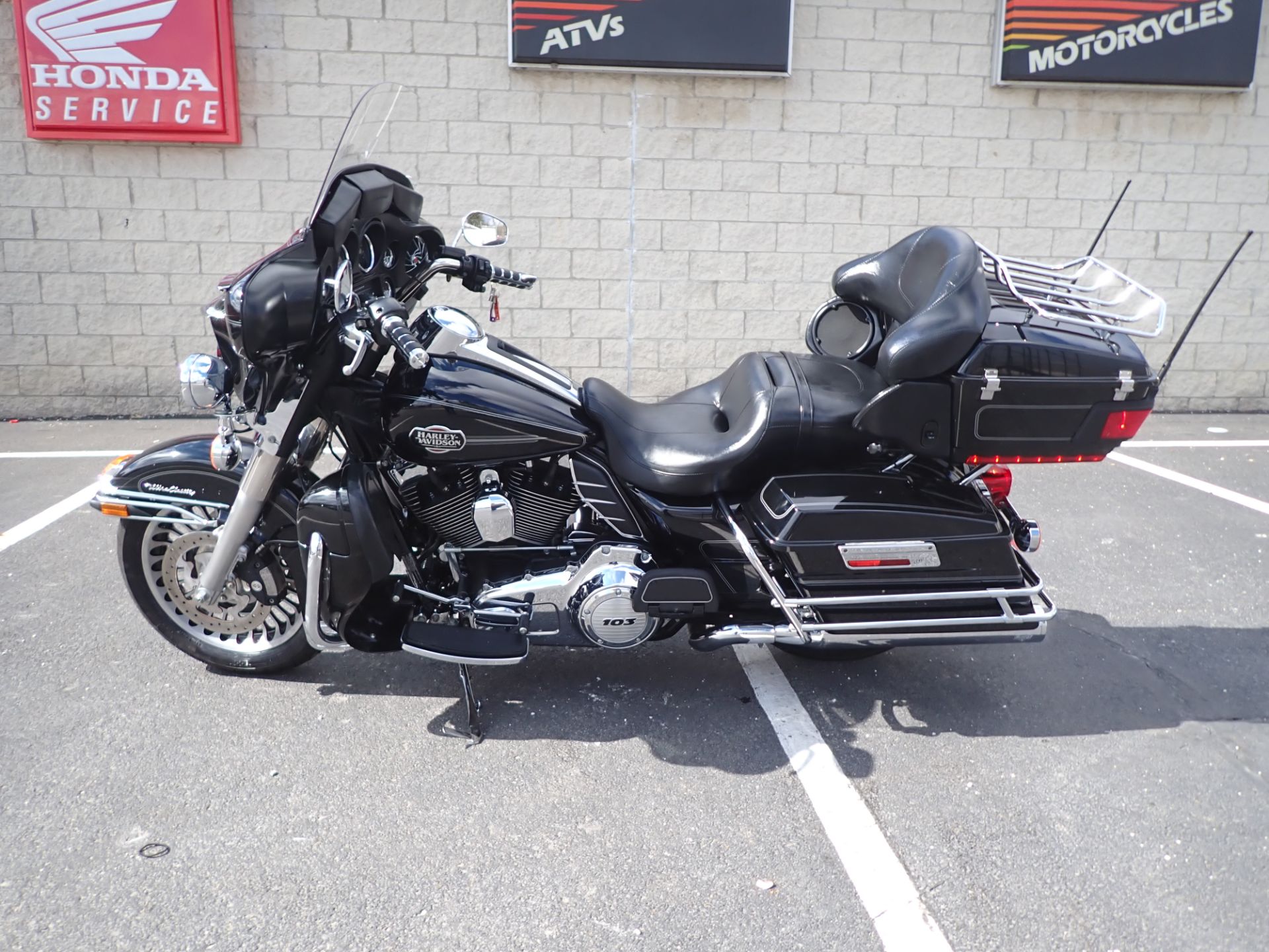 2013 Harley-Davidson Ultra Classic® Electra Glide® in Massillon, Ohio - Photo 16