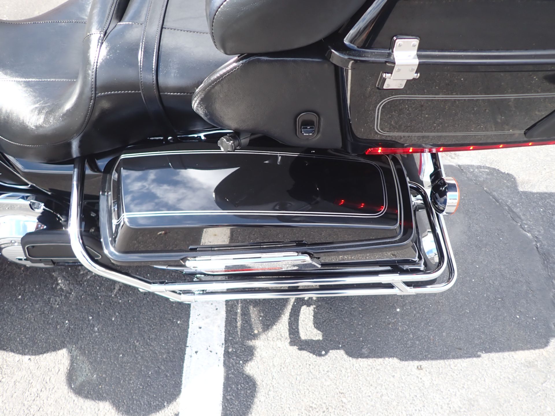 2013 Harley-Davidson Ultra Classic® Electra Glide® in Massillon, Ohio - Photo 24