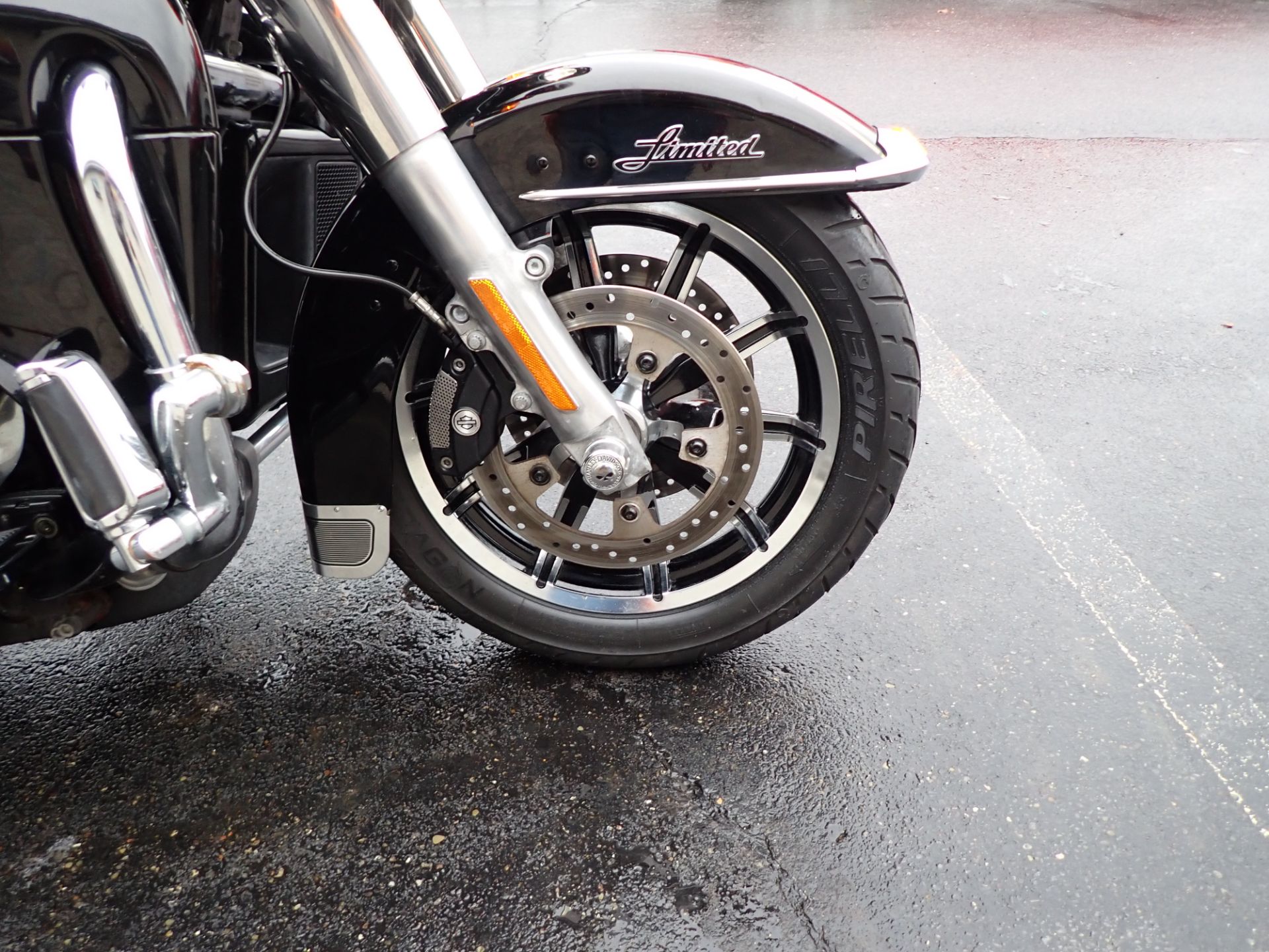 2018 Harley-Davidson Ultra Limited in Massillon, Ohio - Photo 2