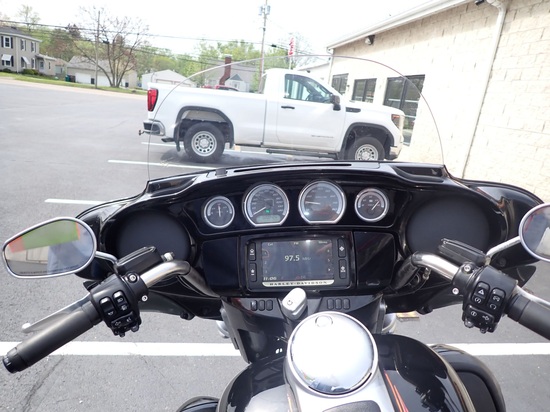 2018 Harley-Davidson Ultra Limited in Massillon, Ohio - Photo 12