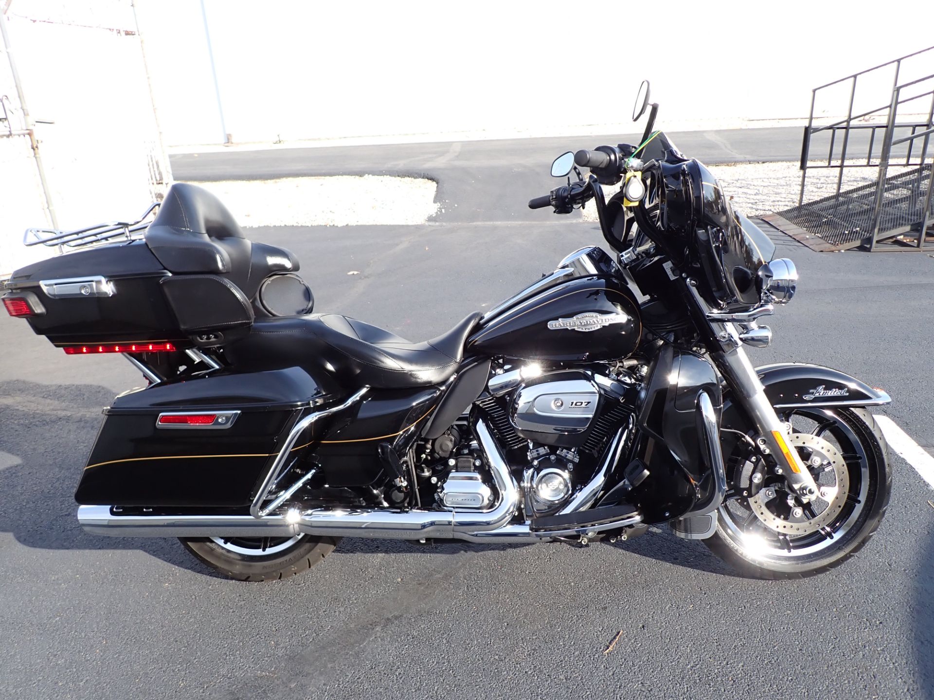 2018 Harley-Davidson Ultra Limited in Massillon, Ohio - Photo 1