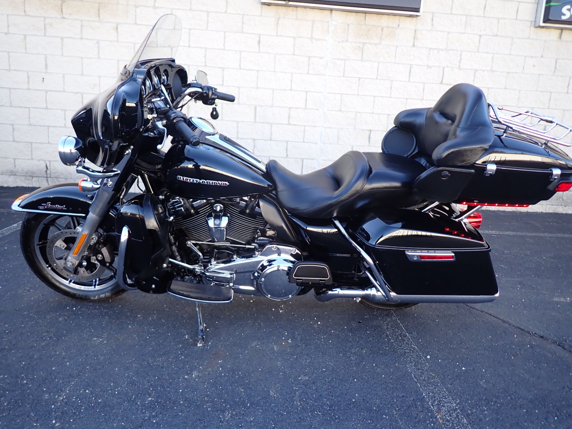 2018 Harley-Davidson Ultra Limited in Massillon, Ohio - Photo 13