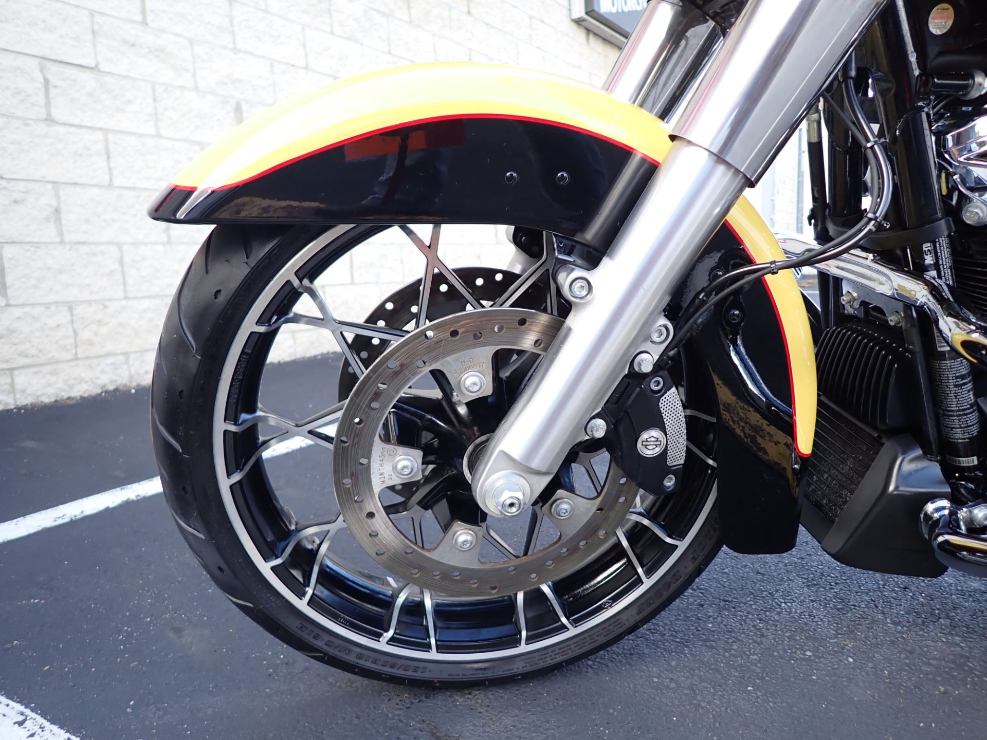 2023 Harley-Davidson Street Glide® Special in Massillon, Ohio - Photo 12