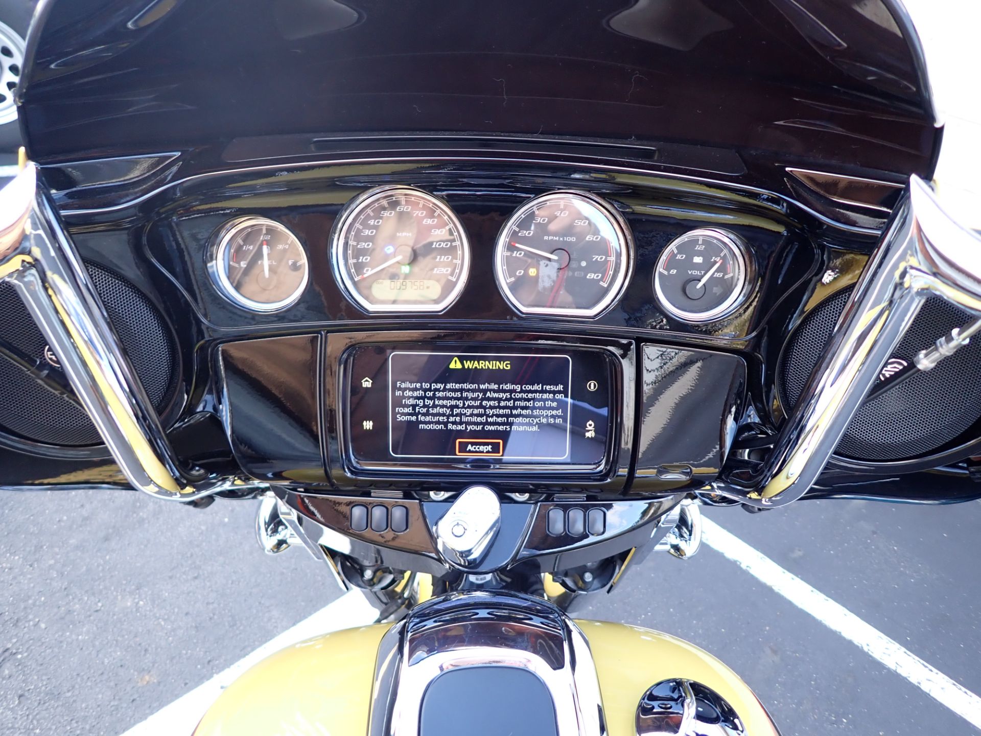 2023 Harley-Davidson Street Glide® Special in Massillon, Ohio - Photo 16