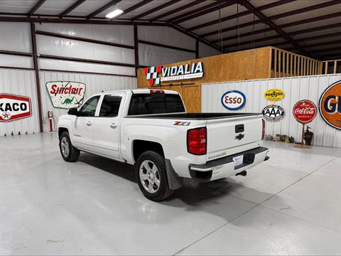 2018 Chevrolet Silverado 1500 LT Z71 - Photo 3