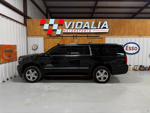 2017 Chevrolet Suburban LT's photo