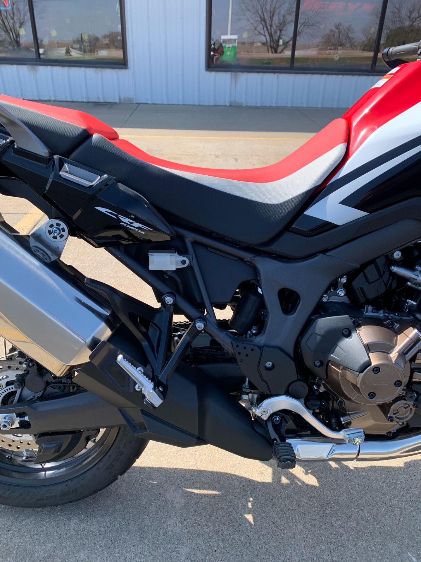 2017 Honda AFRICA TWIN DCT in Freeport, Illinois - Photo 13
