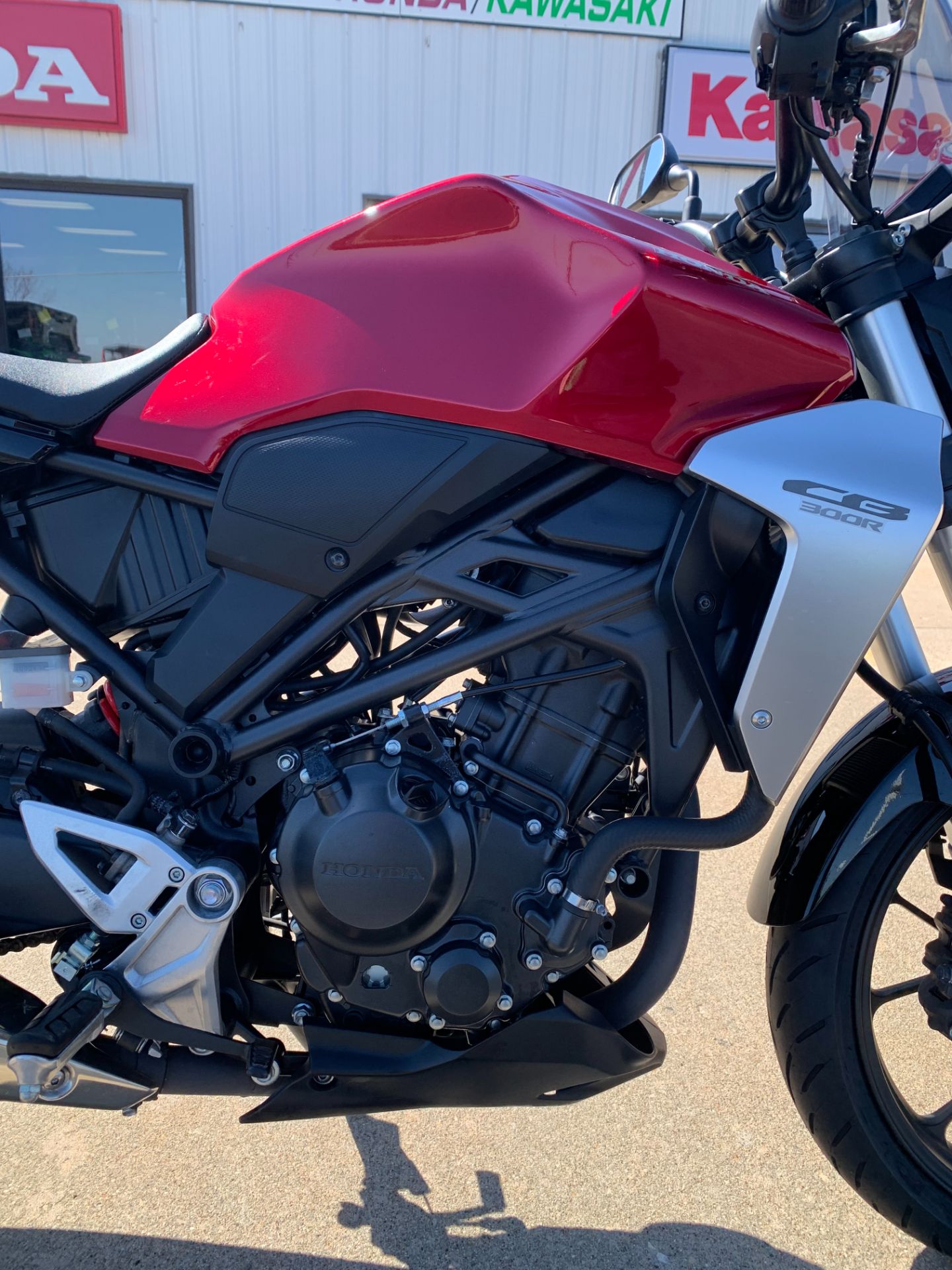2019 Honda CB300R in Freeport, Illinois - Photo 9