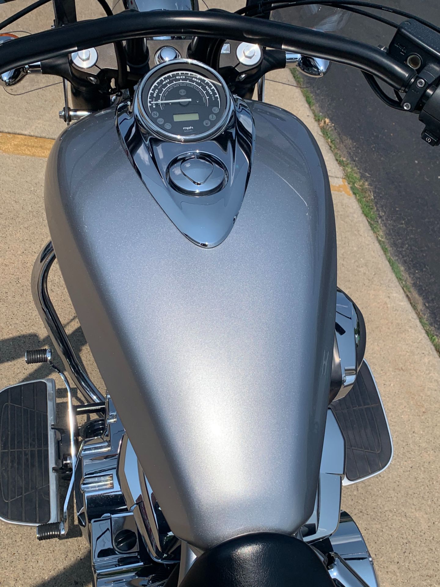 2013 Honda VT1300CT INTERSTATE in Freeport, Illinois - Photo 23