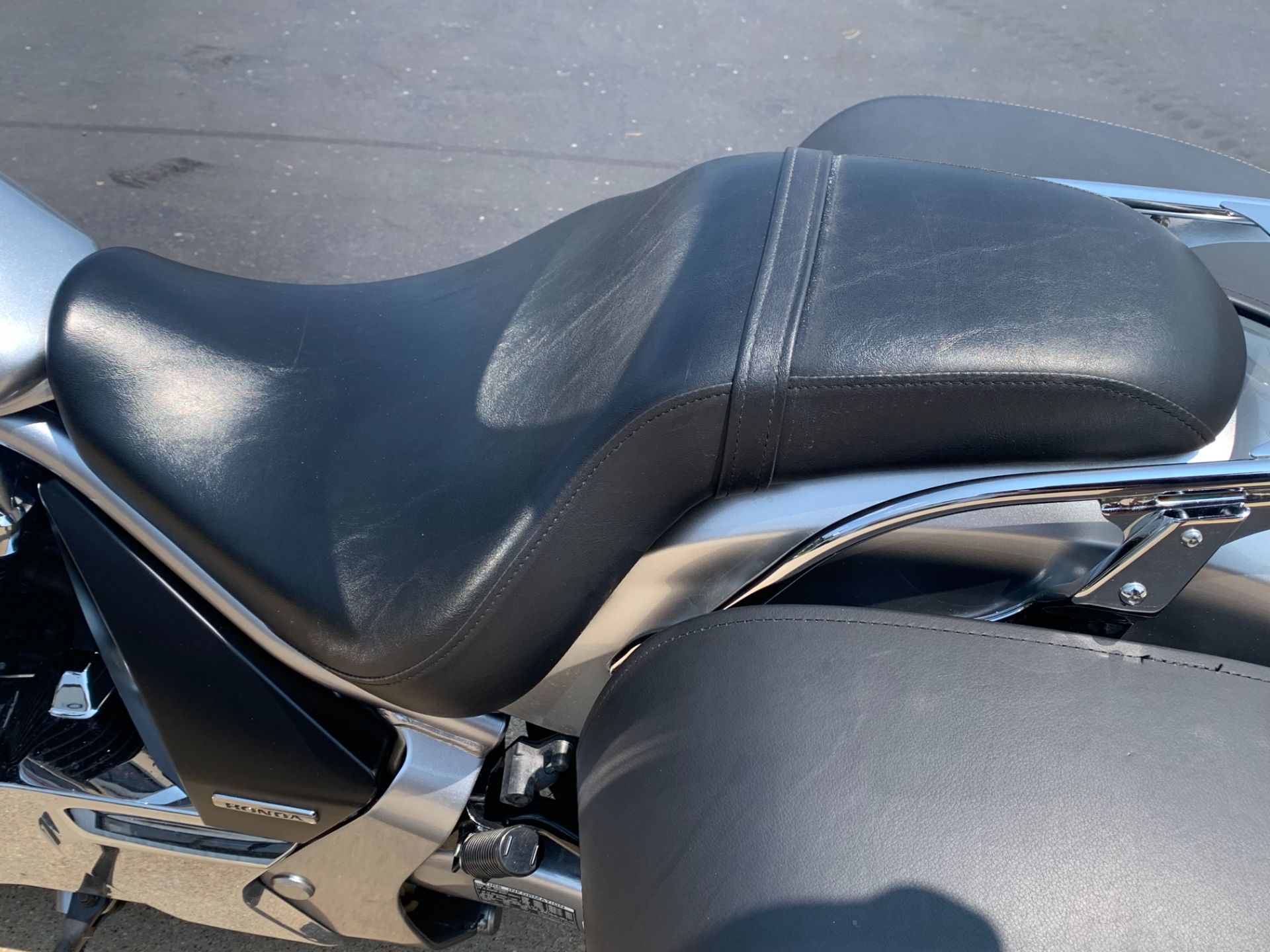 2013 Honda VT1300CT INTERSTATE in Freeport, Illinois - Photo 26