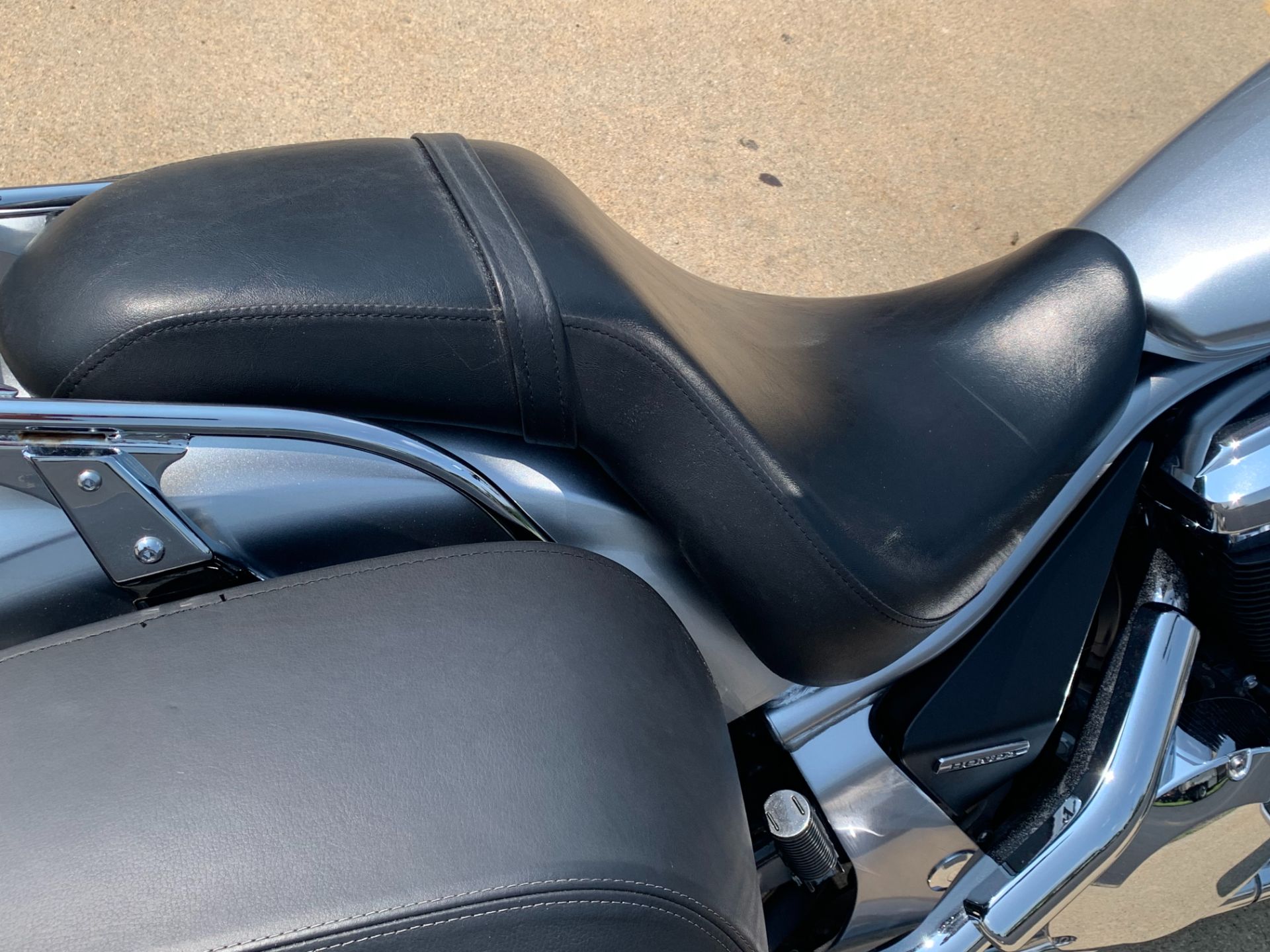 2013 Honda VT1300CT INTERSTATE in Freeport, Illinois - Photo 27