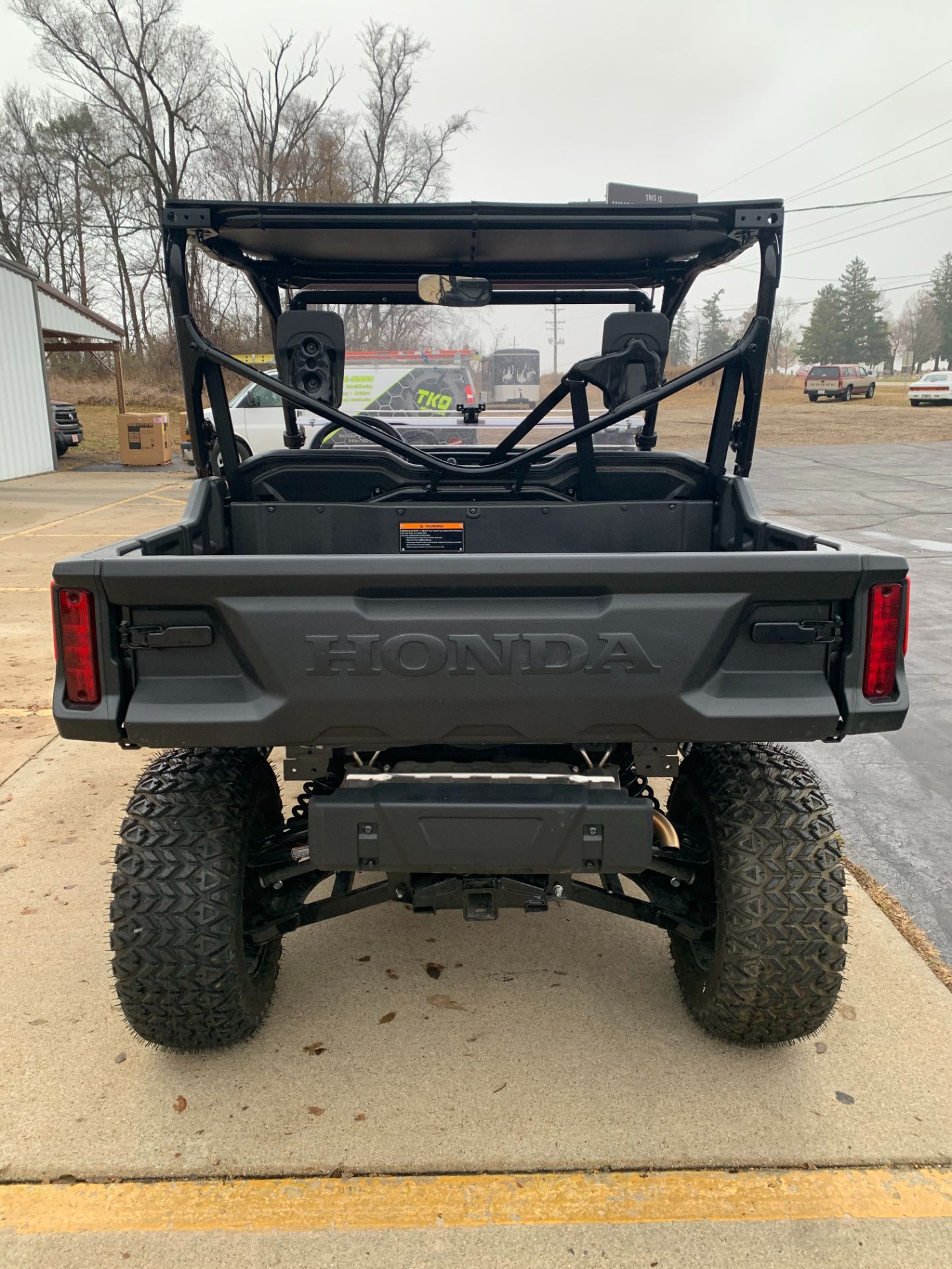 2022 Honda PIONEER 1000-3 DELUXE in Freeport, Illinois - Photo 4