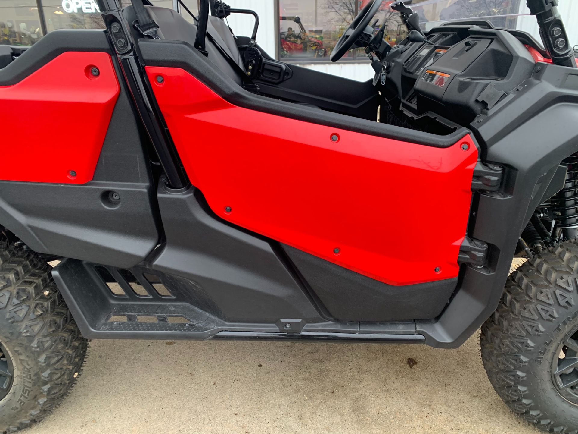 2022 Honda PIONEER 1000-3 DELUXE in Freeport, Illinois - Photo 11