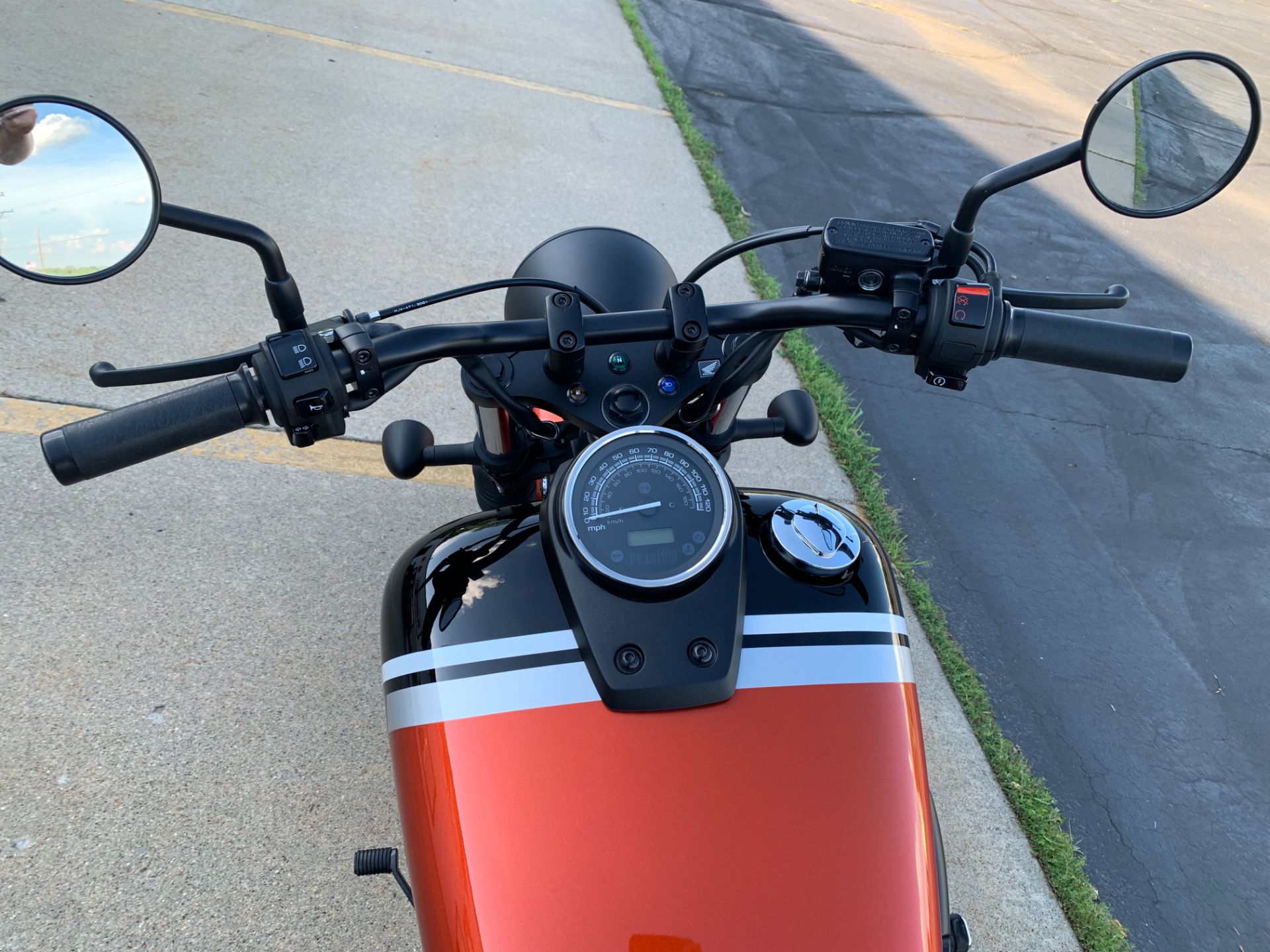 2024 Honda VT750C2 SHADOW PHANTOM in Freeport, Illinois - Photo 24