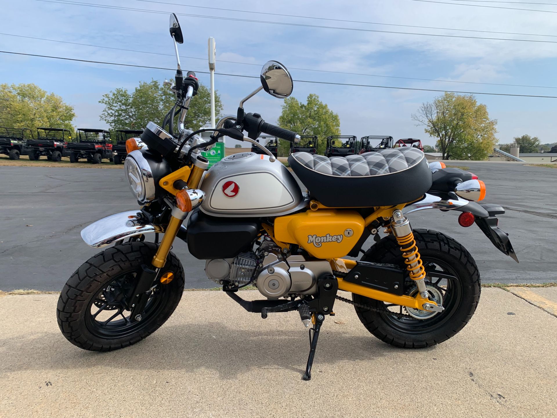 2023 Honda Monkey ABS in Freeport, Illinois - Photo 3