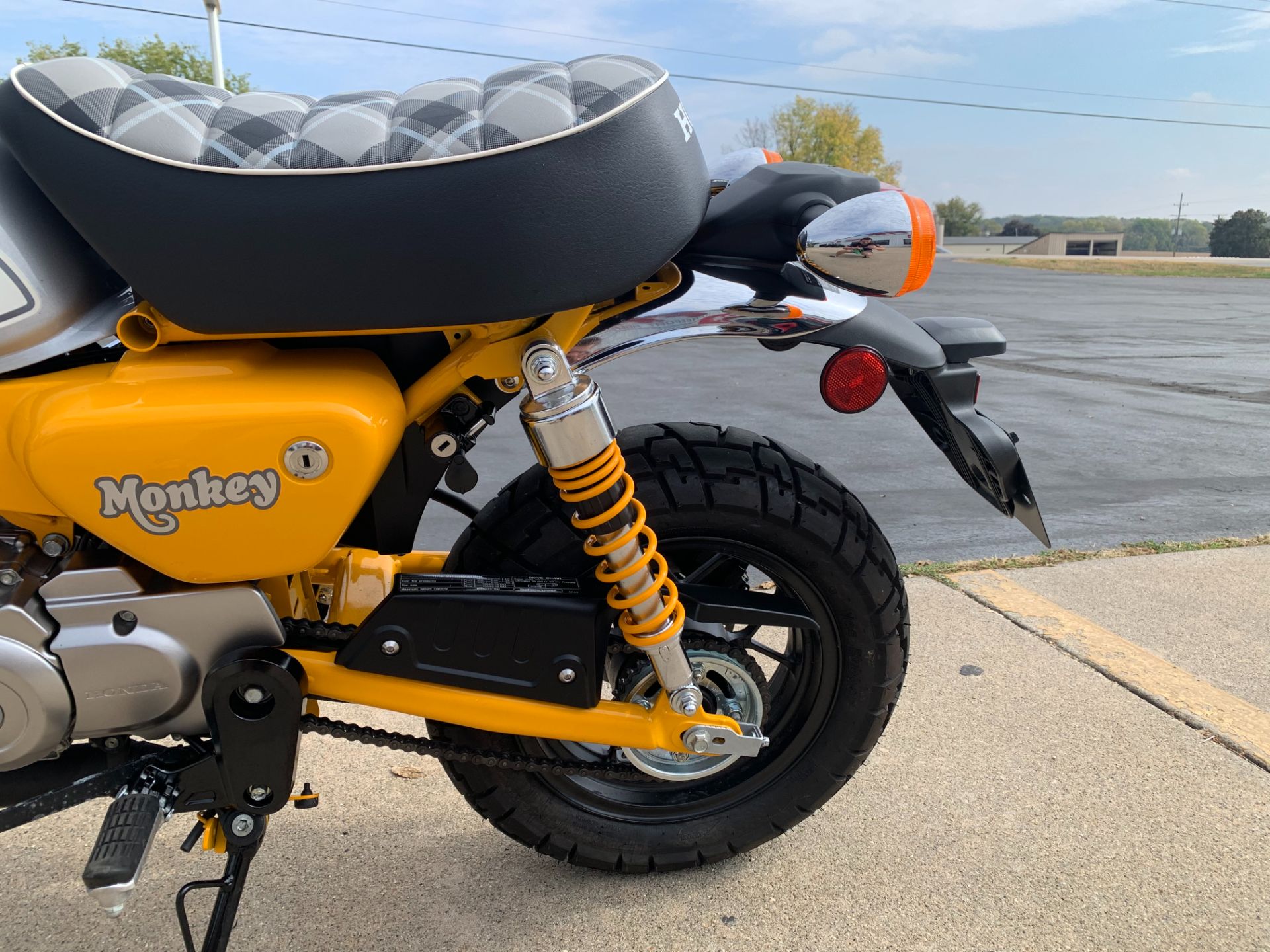 2023 Honda Monkey ABS in Freeport, Illinois - Photo 9