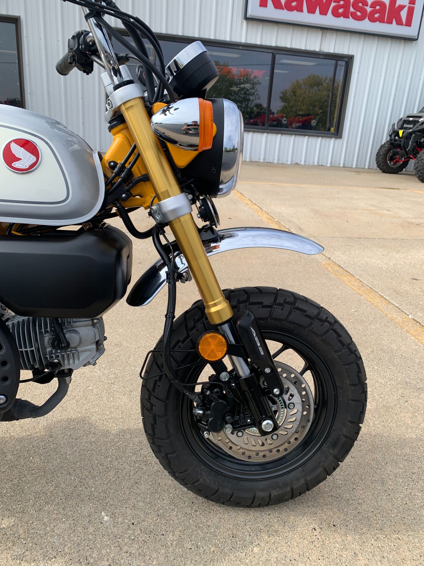 2023 Honda Monkey ABS in Freeport, Illinois - Photo 13